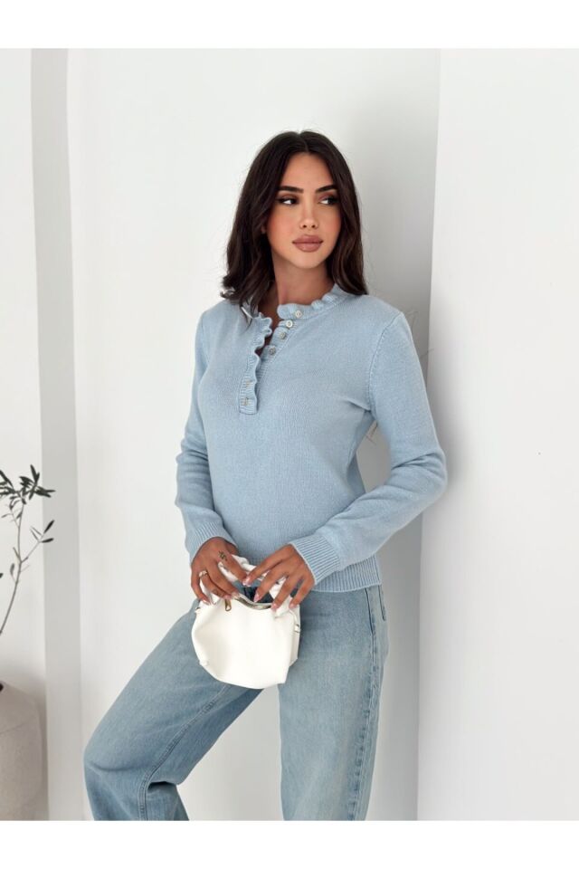 FIRFIR YAKA DÜĞMELİ TRİKO KAZAK